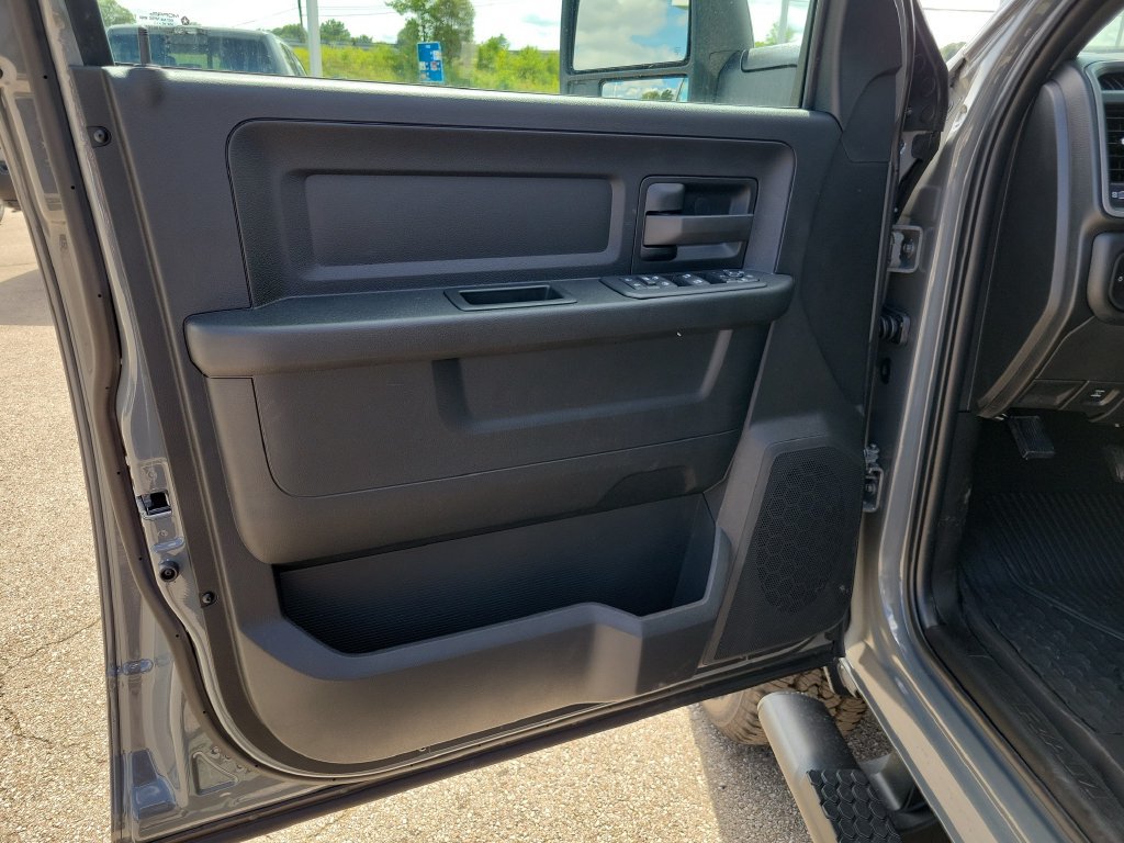New 2026 RAM 2500 Tradesman AWD/4WD image 13