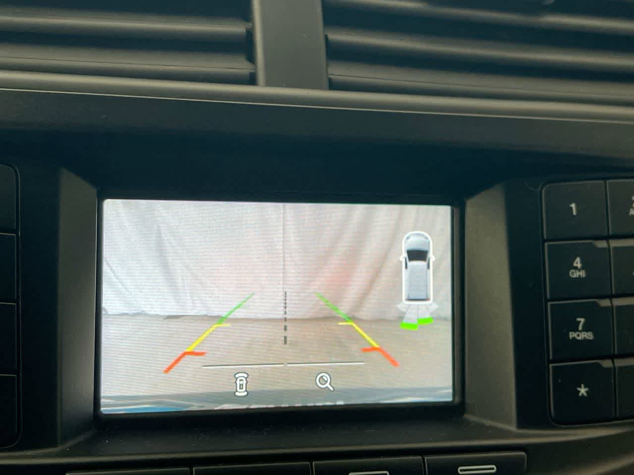 Used 2018 Ford Explorer XLT AWD/4WD image 17