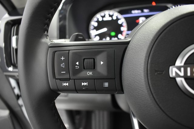 New 2025 Nissan Pathfinder SV image 25