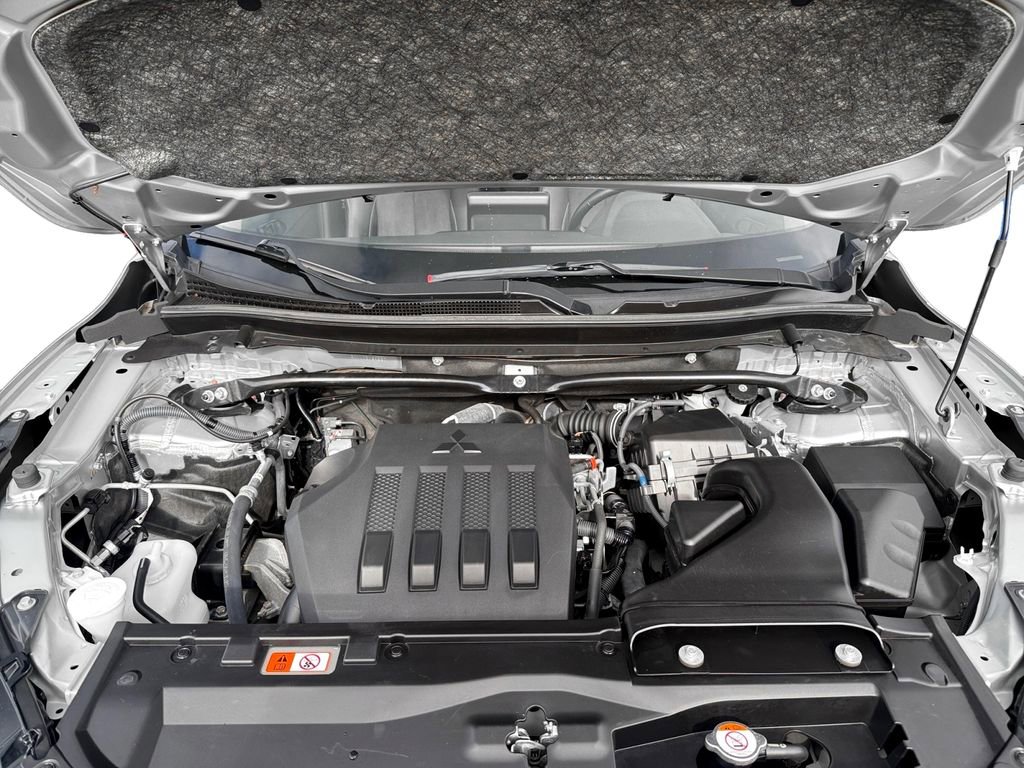 Used 2022 Mitsubishi Eclipse Cross AWD image 27