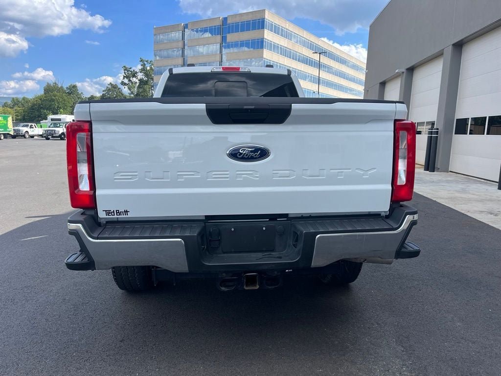Used 2024 Ford F350 XLT w/ FX4 Off-Road Package AWD/4WD image 6