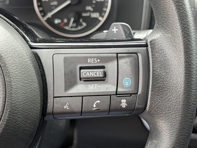 Used 2023 Nissan Rogue SV image 19