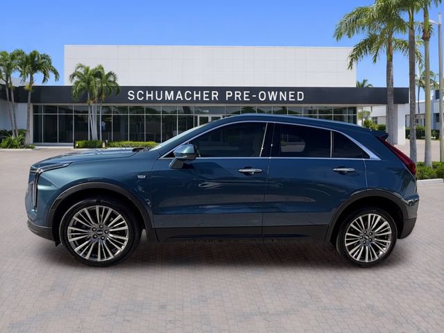 Used 2024 Cadillac XT4 Premium Luxury w/ Cold Weather Package FWD image 4