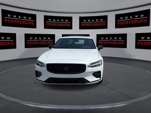Used 2023 Volvo S60 B5 Plus w/ Climate Package AWD/4WD image 3