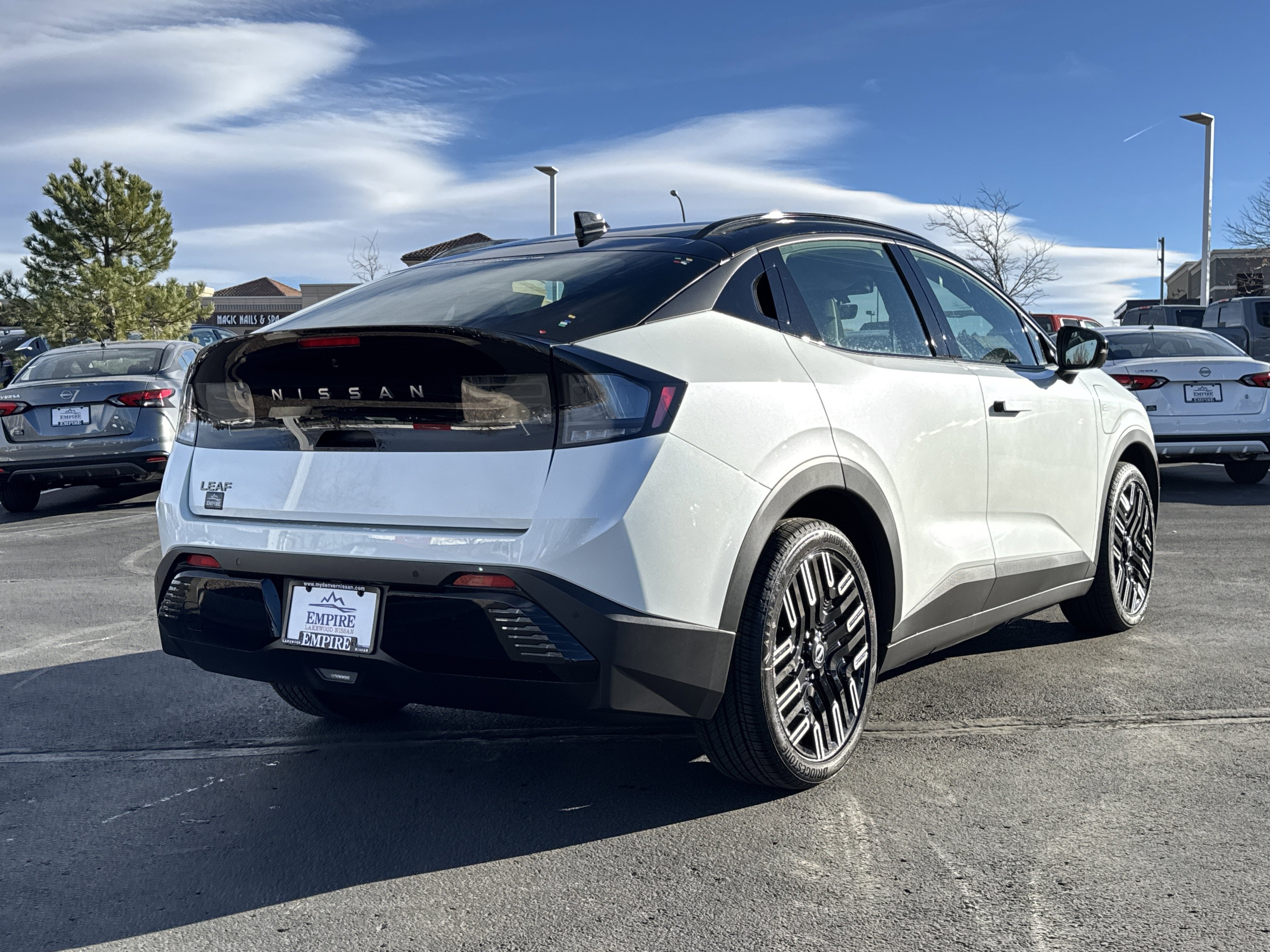 New 2026 Nissan Leaf Platinum+ w/ Cargo Package (Platinum+) FWD image 3