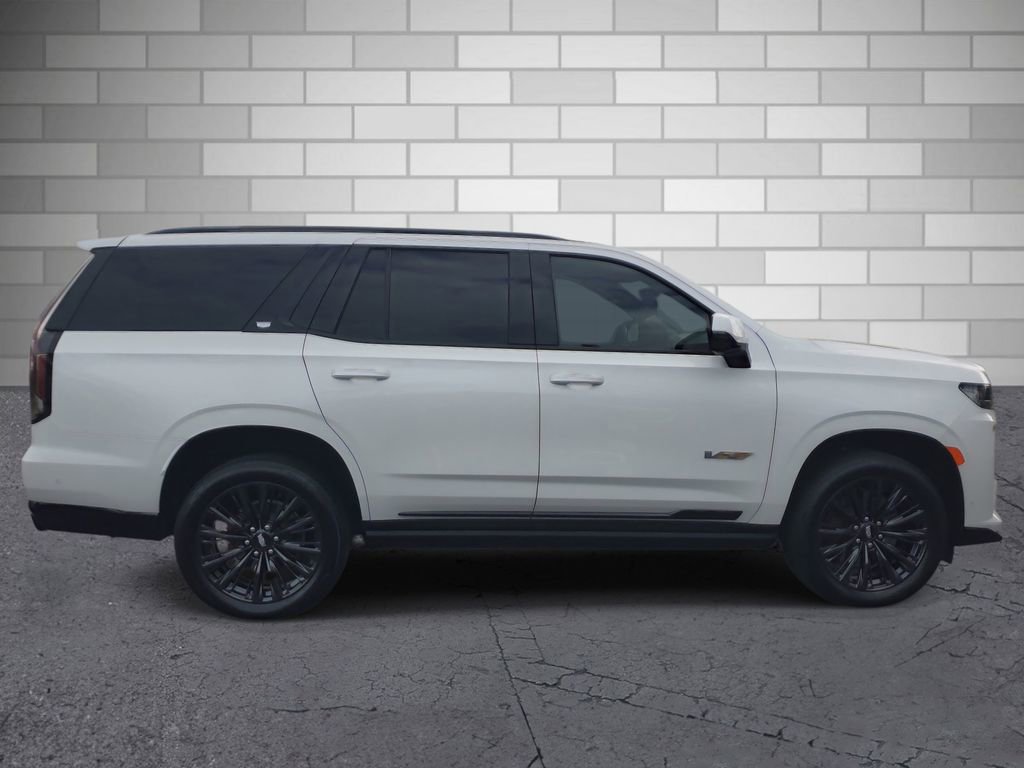 Certified 2024 Cadillac Escalade V w/ LPO, ONYX Package image 6