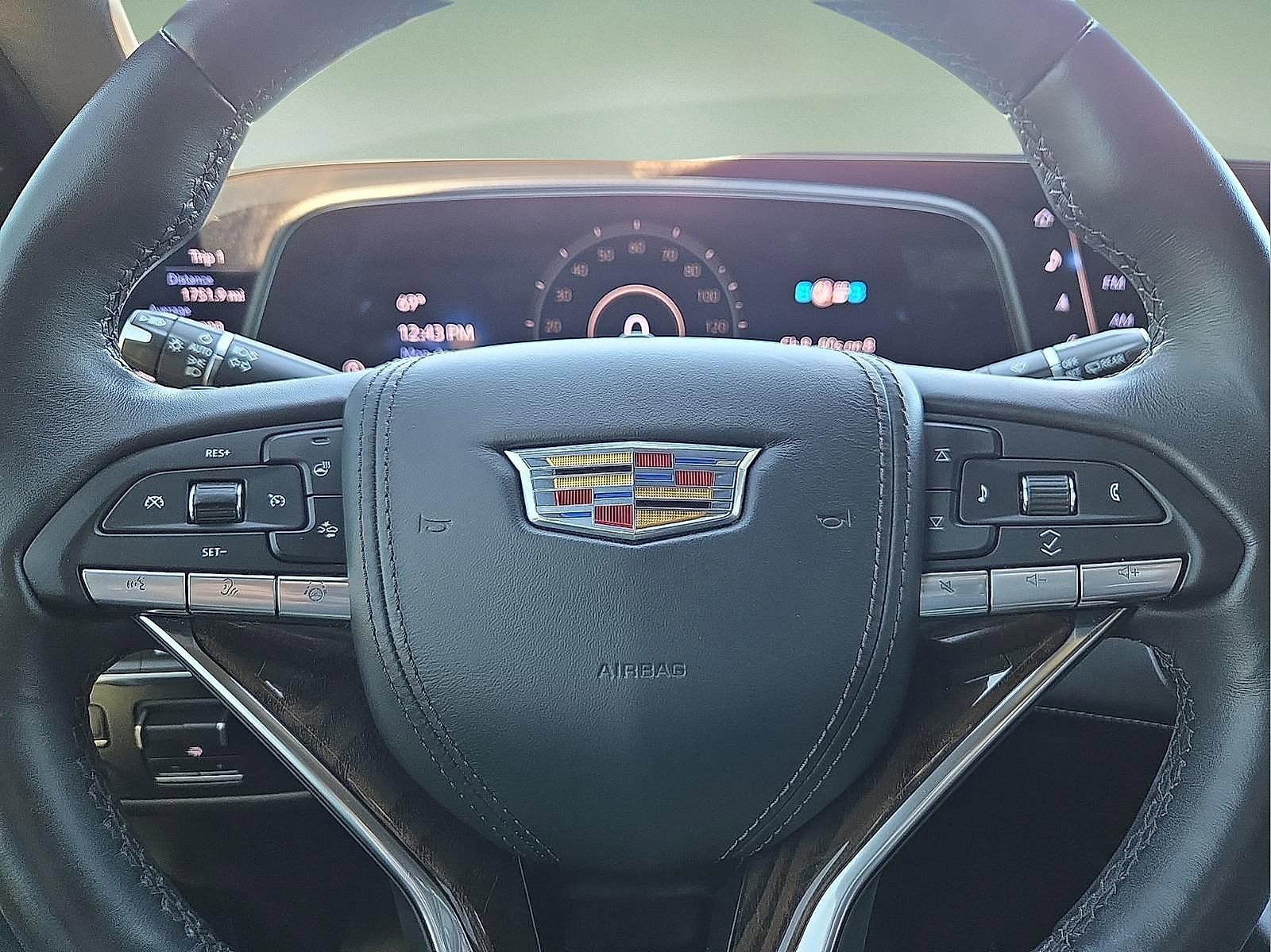 Used 2023 Cadillac Escalade ESV Sport Platinum image 24