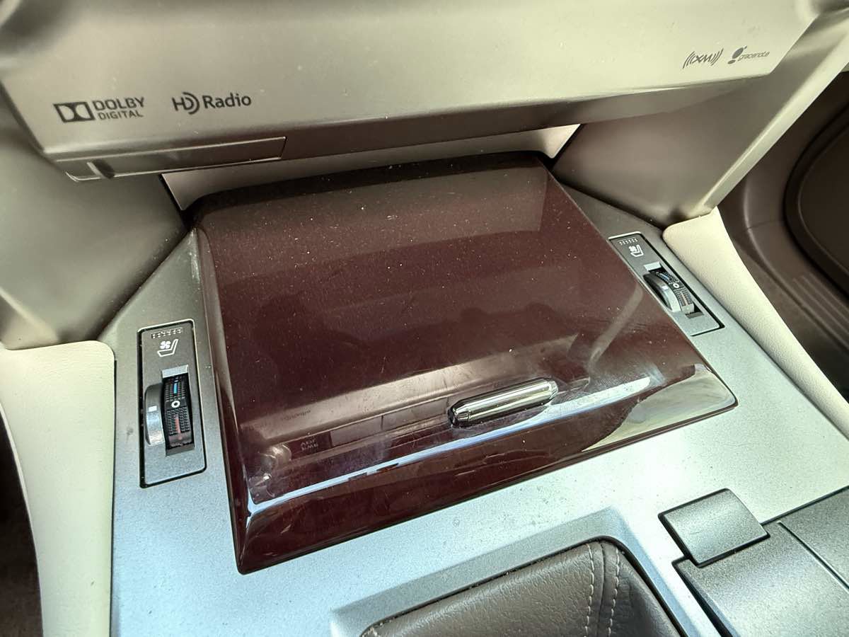 Used 2017 Lexus GX 460 image 25