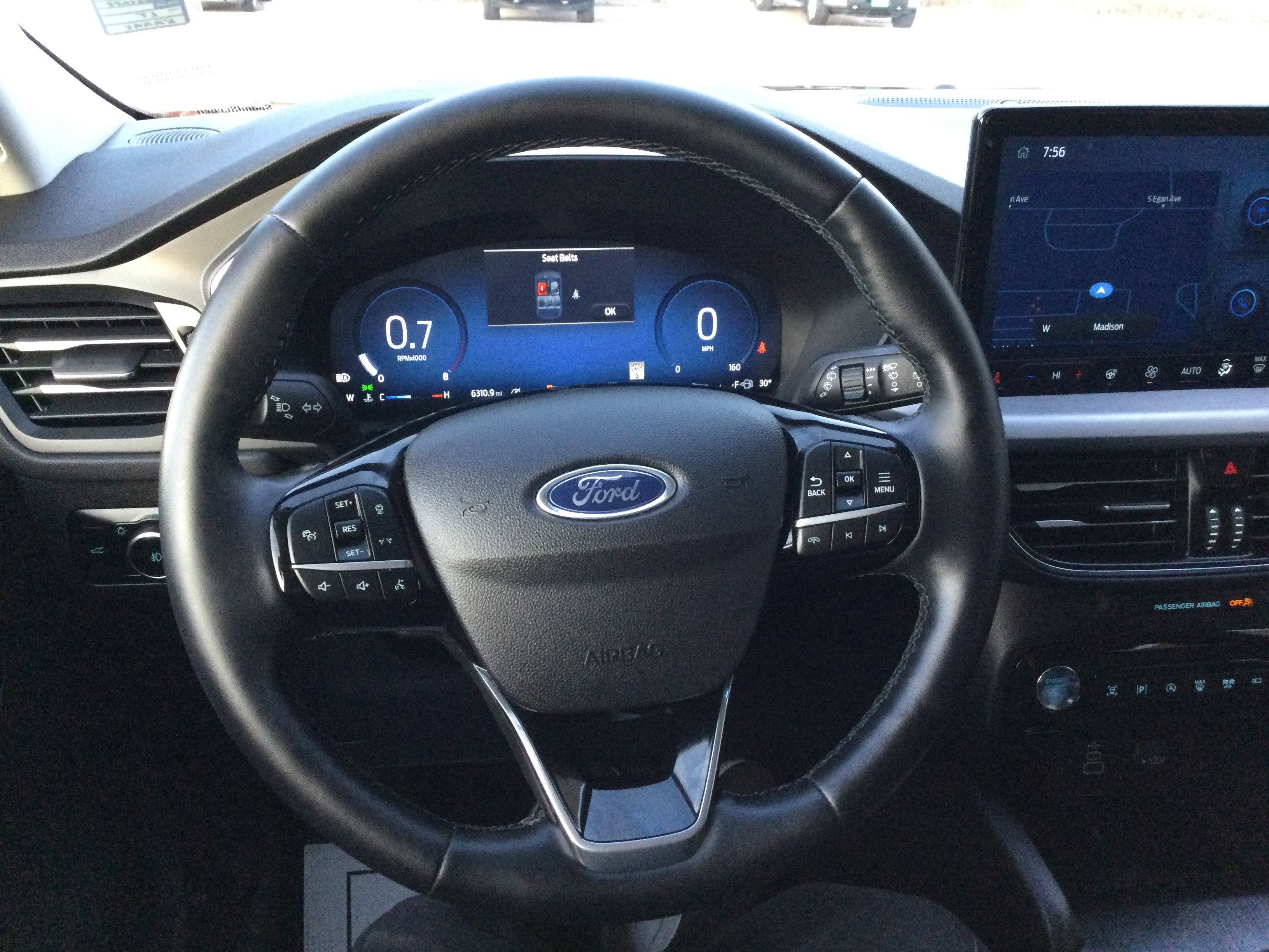Used 2025 Ford Escape Platinum w/ Premium Technology Package image 16