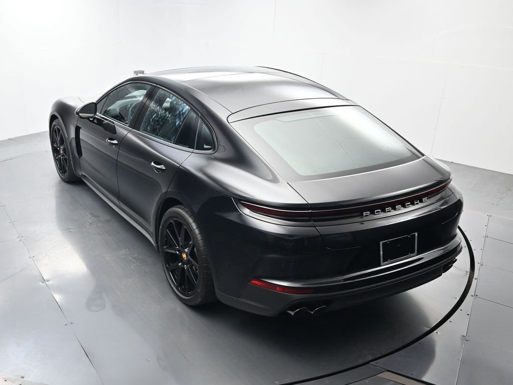 Used 2026 Porsche Panamera image 36