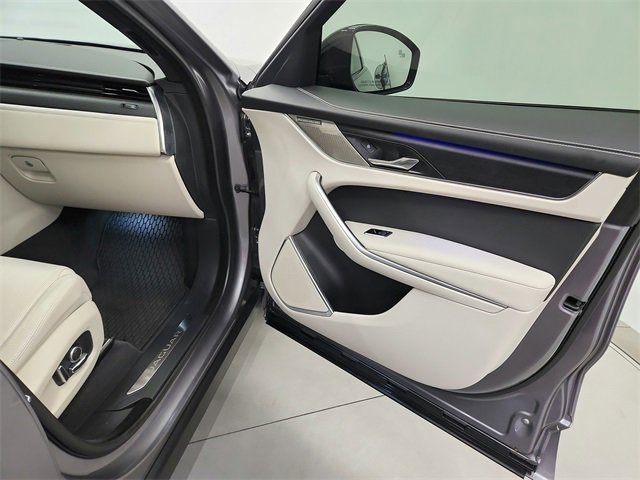 Used 2025 Jaguar F-PACE R-Dynamic S image 37
