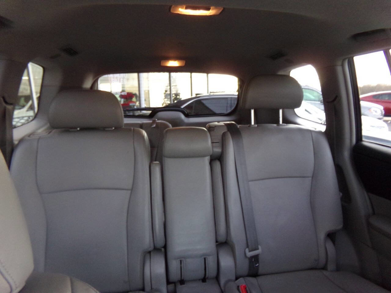 Used 2013 Toyota Highlander Limited FWD image 51
