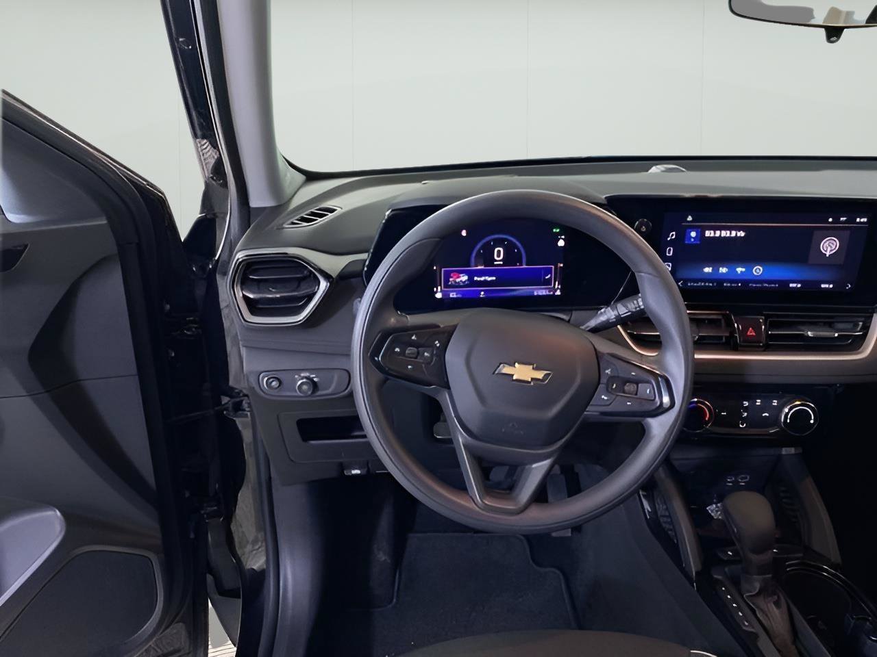 Certified 2024 Chevrolet TrailBlazer LT FWD image 33