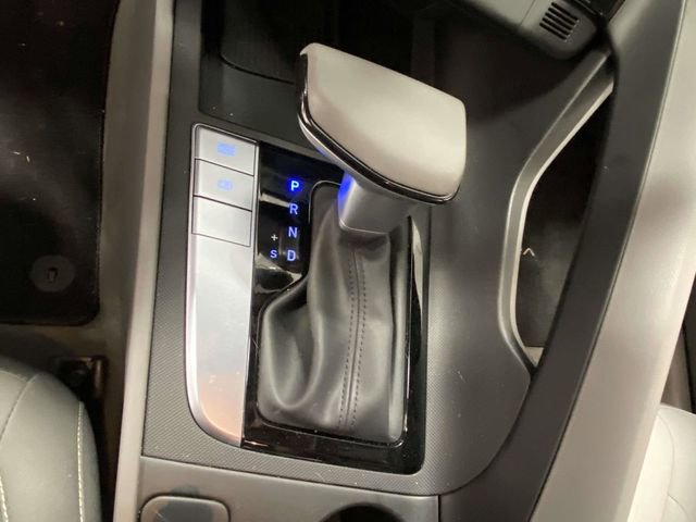 Used 2025 Hyundai Elantra Sport image 18