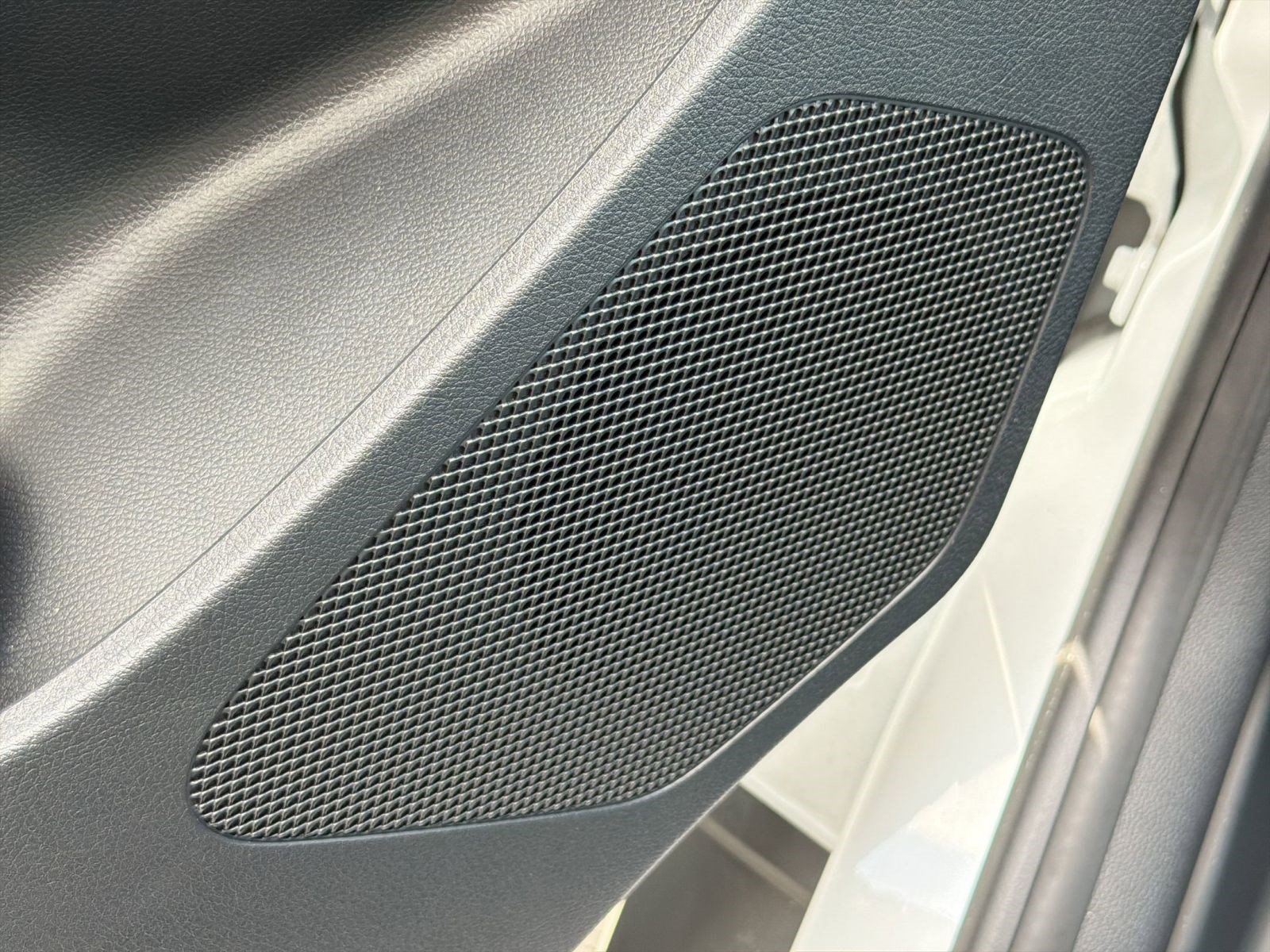 New 2025 Mercedes-Benz eSprinter 170 Cargo image 19