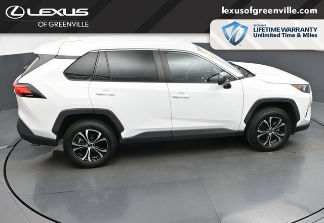 Used 2022 Toyota RAV4 LE FWD image 40
