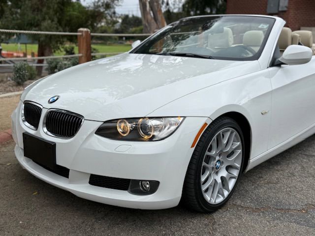Used 2010 BMW 328i Convertible w/ Premium Pkg image 39