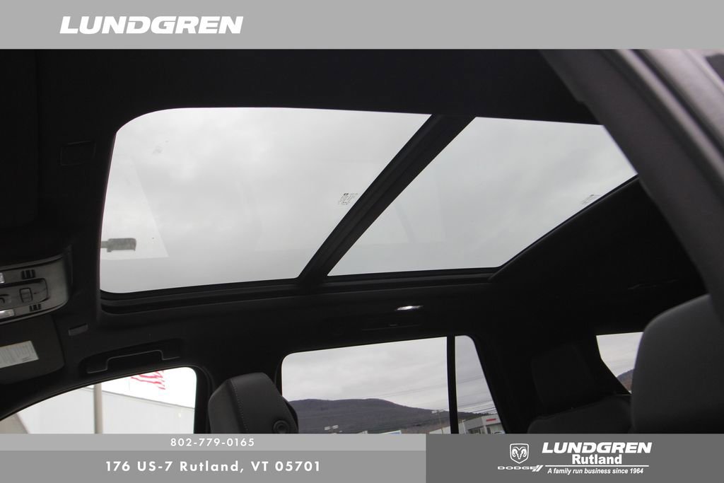 Used 2023 Chevrolet Tahoe LT w/ Luxury Package image 28