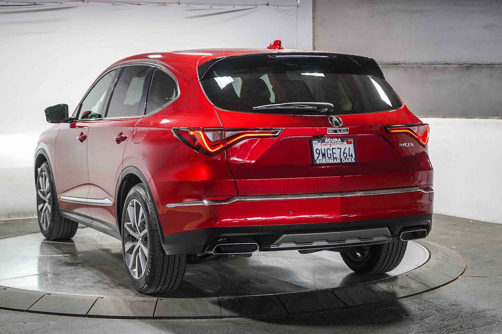 Used 2025 Acura MDX FWD w/ Technology Package image 10