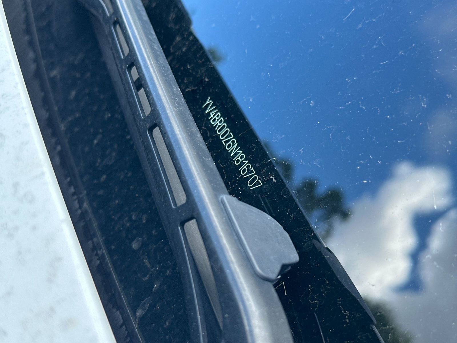 Used 2022 Volvo XC90 T8 Inscription Expression w/ Advanced Package image 2