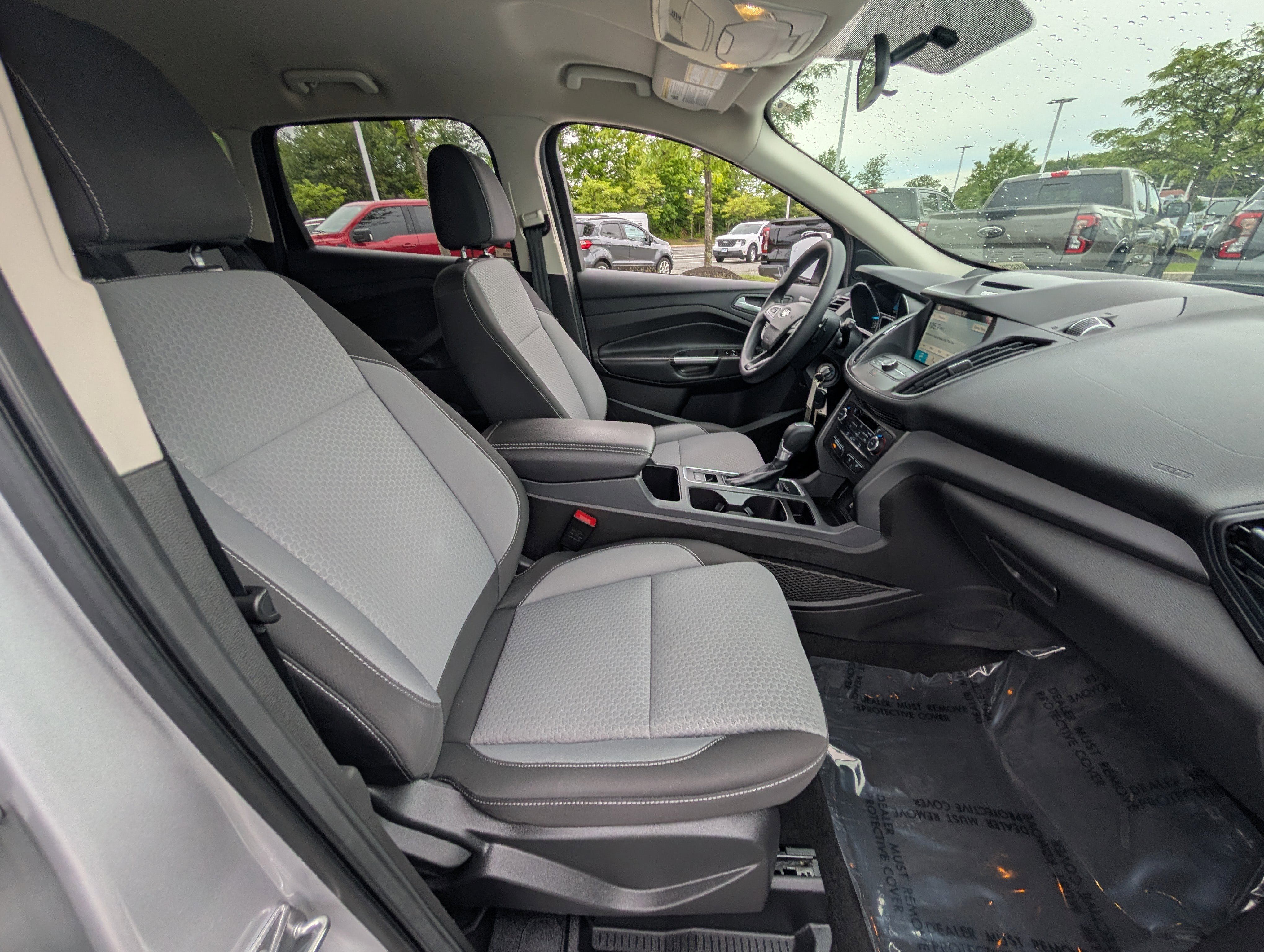 Used 2017 Ford Escape SE w/ Equipment Group 201A AWD/4WD image 10