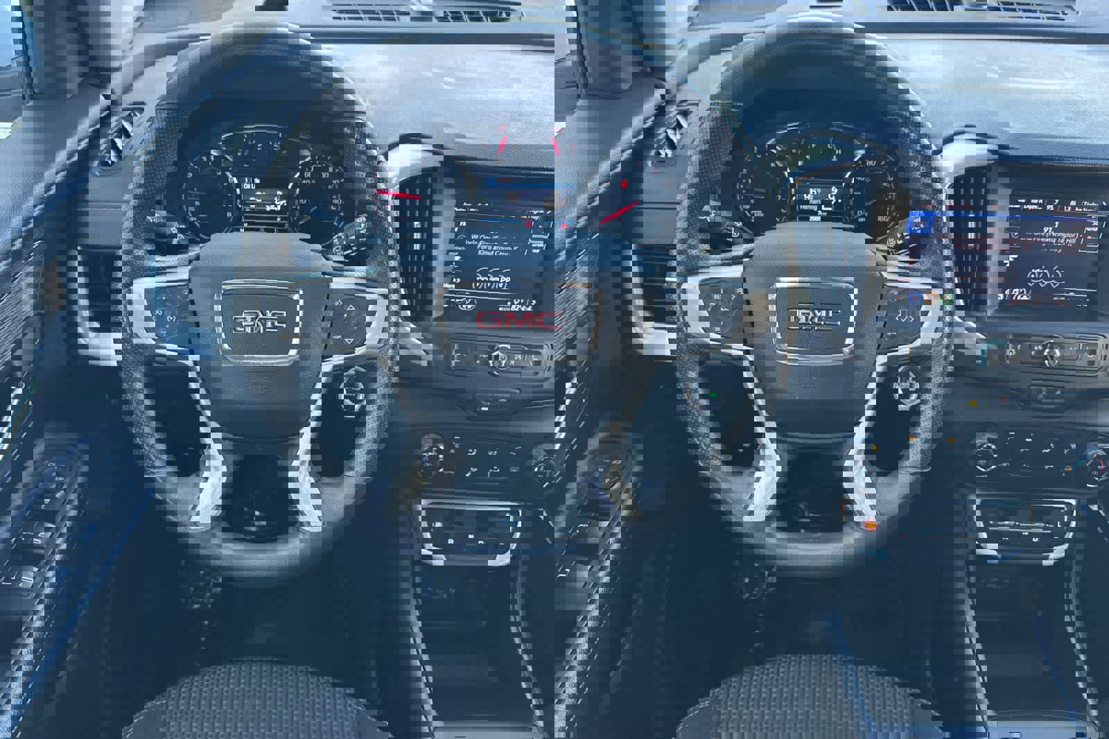 Used 2024 GMC Terrain SLE image 16