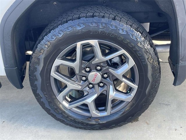 Used 2022 GMC Sierra 1500 SLT w/ SLT Premium Plus Package image 11