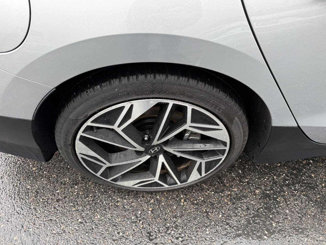 Used 2024 Hyundai Ioniq 6 SEL image 13