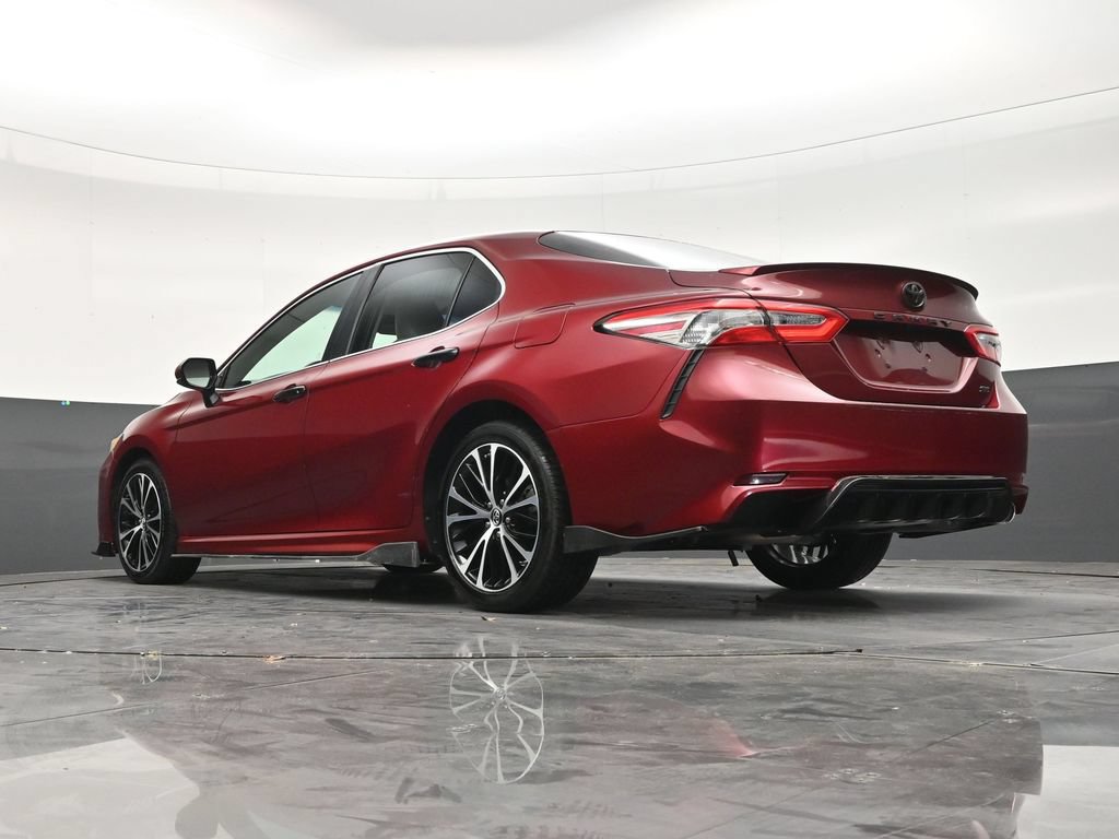 Used 2018 Toyota Camry SE FWD image 22