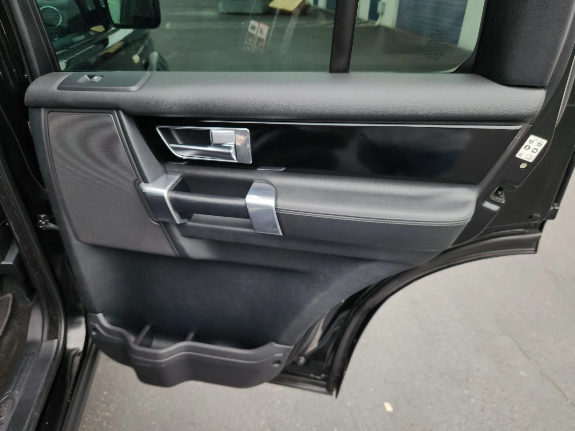 Used 2012 Land Rover LR4 HSE LUX AWD/4WD image 23