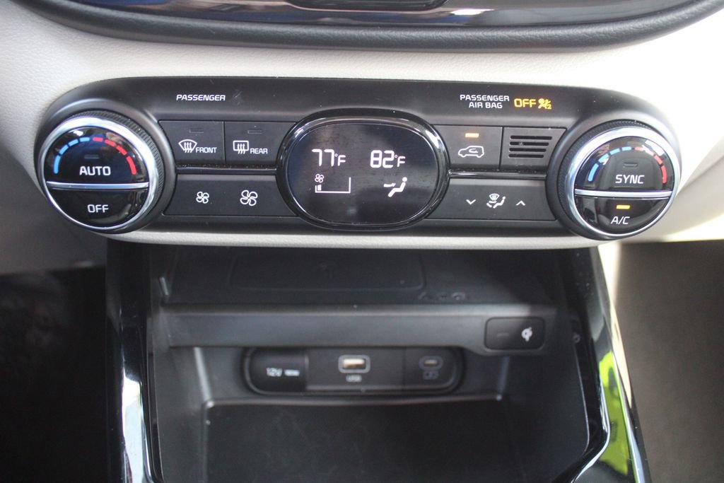 Certified 2025 Kia Soul EX image 39