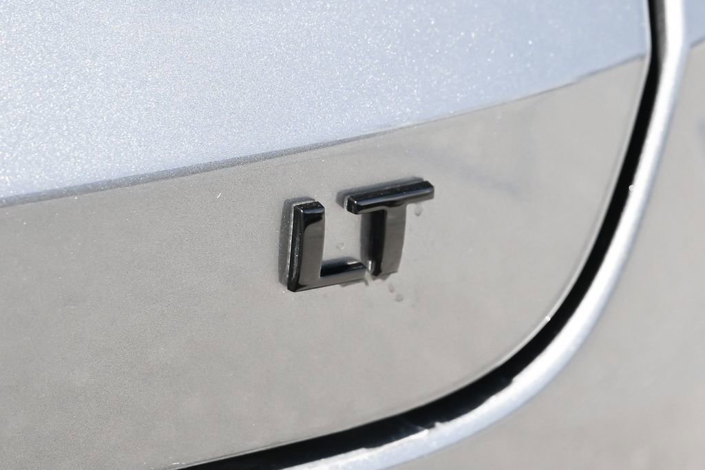 New 2026 Chevrolet Trax LT w/ LPO, Blackout Package FWD image 13