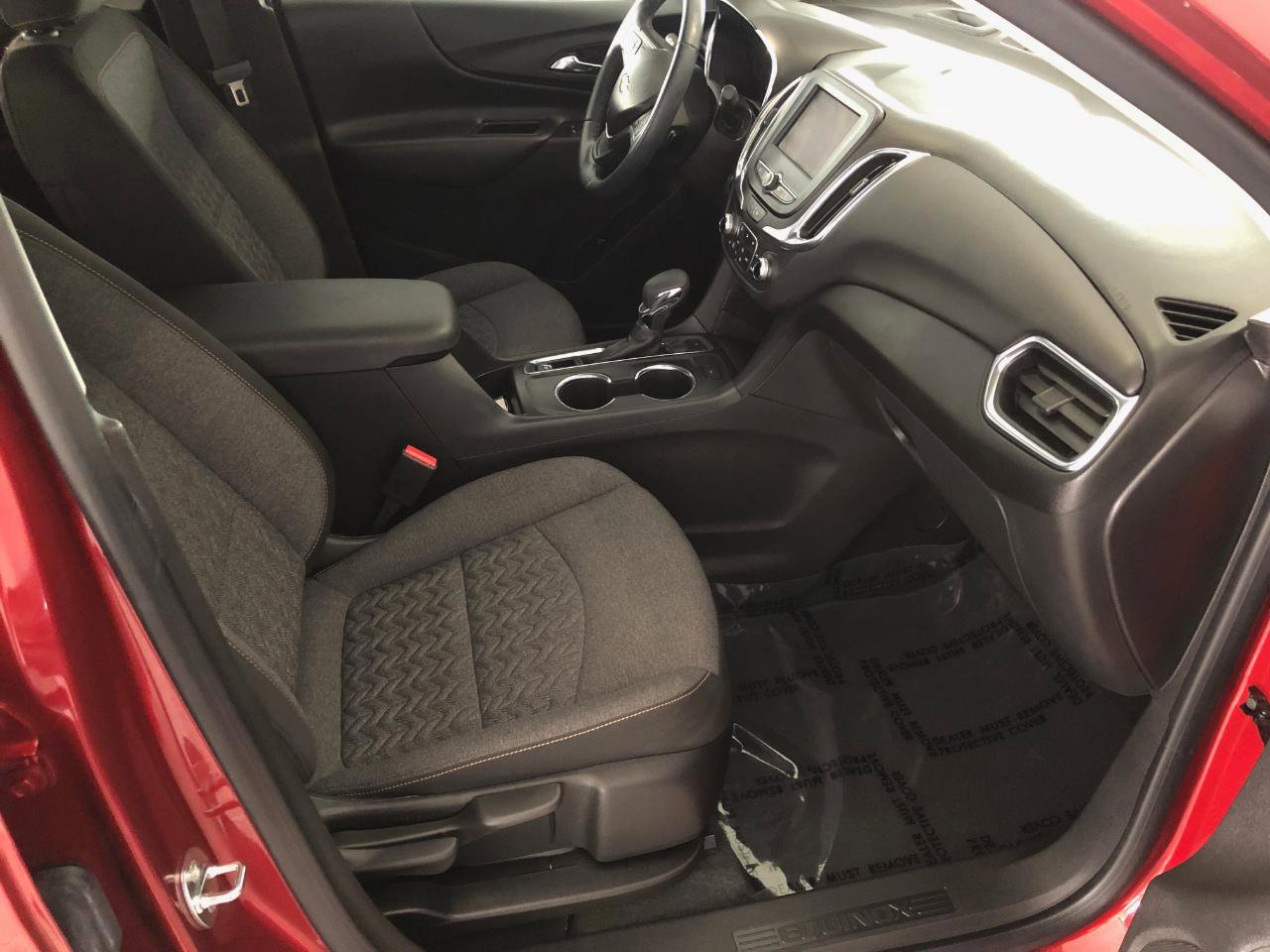 Used 2023 Chevrolet Equinox LT image 9