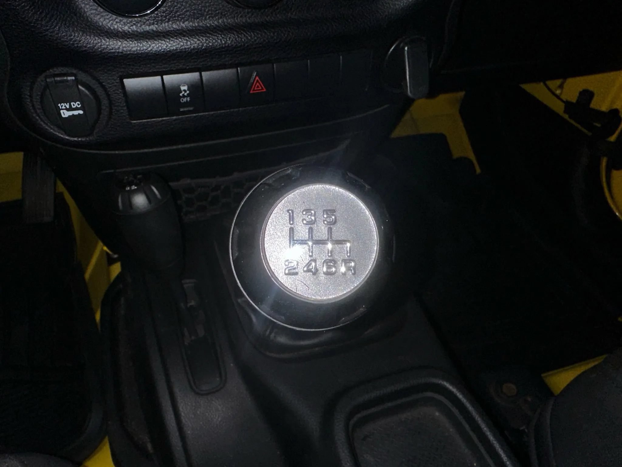 Used 2015 Jeep Wrangler Unlimited Sport AWD/4WD image 29