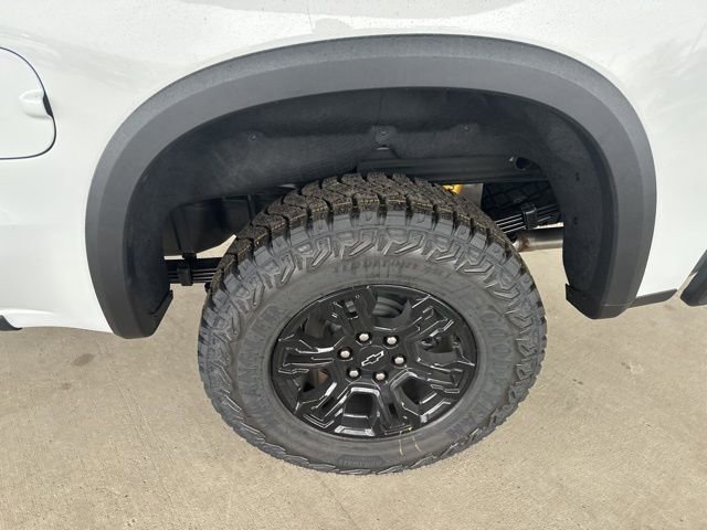 New 2026 Chevrolet Silverado 1500 ZR2 AWD/4WD image 9