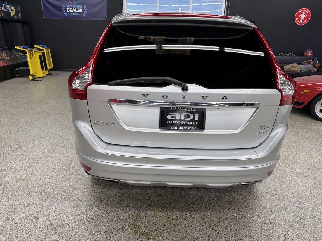 Used 2017 Volvo XC60 T5 Inscription w/ Advanced Package AWD/4WD image 4
