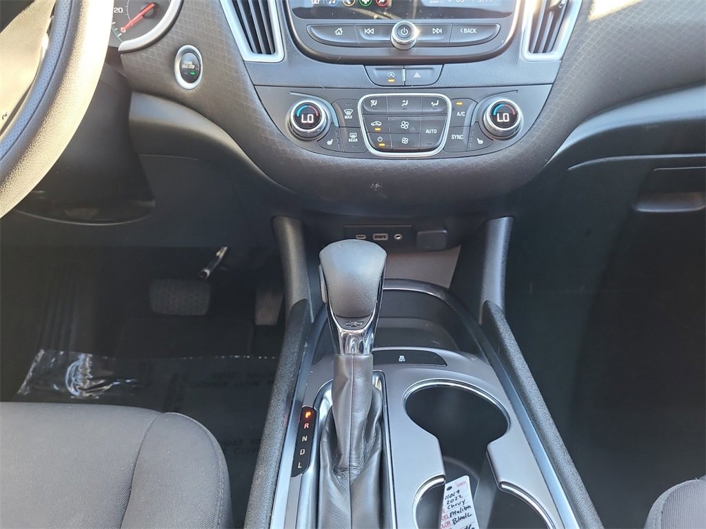Used 2022 Chevrolet Malibu LT image 11