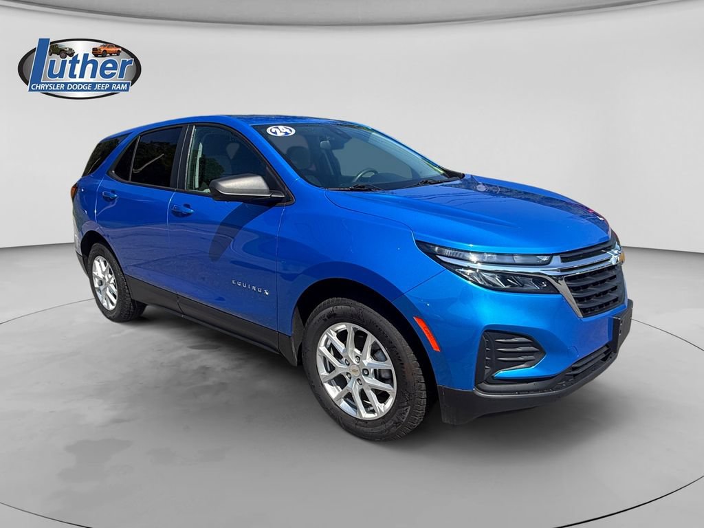 Used 2024 Chevrolet Equinox LS AWD/4WD image 7