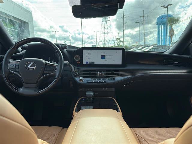 Used 2024 Lexus LS 500 w/ Interior Upgrade Package RWD image 10