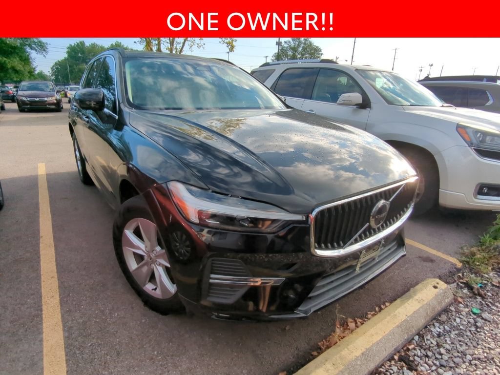 Used 2022 Volvo XC60 B5 Momentum FWD image 3