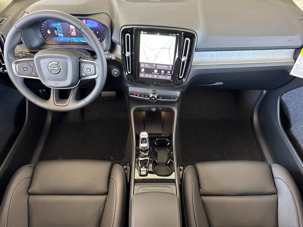 New 2026 Volvo XC40 B5 Ultra w/ Protection Package Premier AWD/4WD image 12