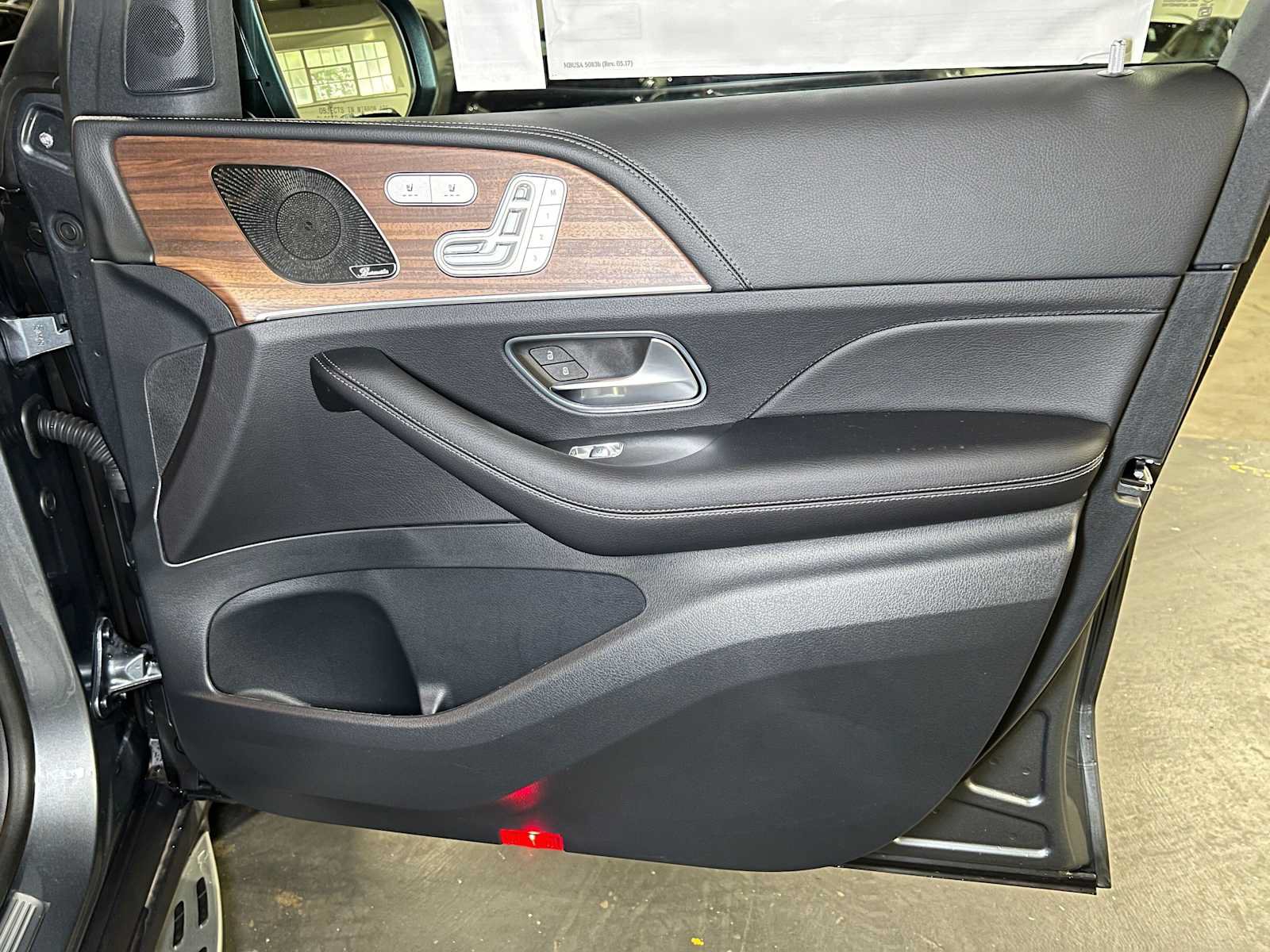 New 2026 Mercedes-Benz GLS 580 4MATIC image 10