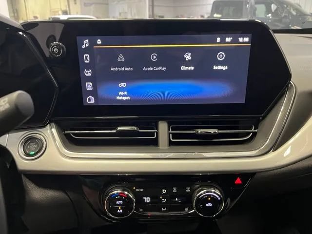 New 2026 Chevrolet Trax LT w/ Driver Confidence Package FWD image 22