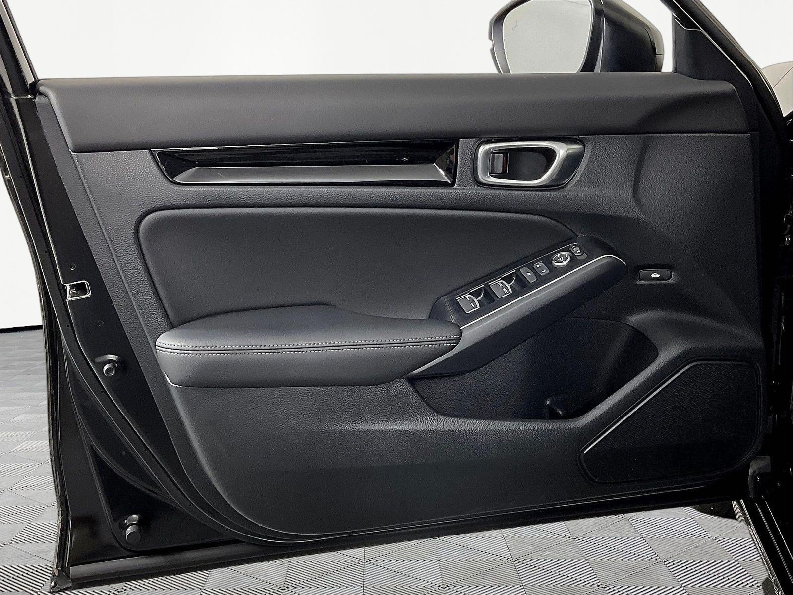 Used 2025 Honda Civic Sport image 19