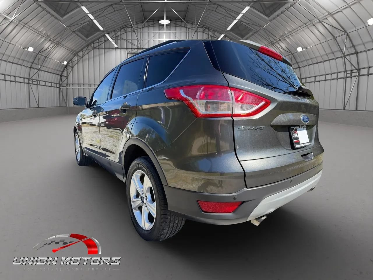 Used 2016 Ford Escape SE w/ SE Leather Comfort Package FWD image 14