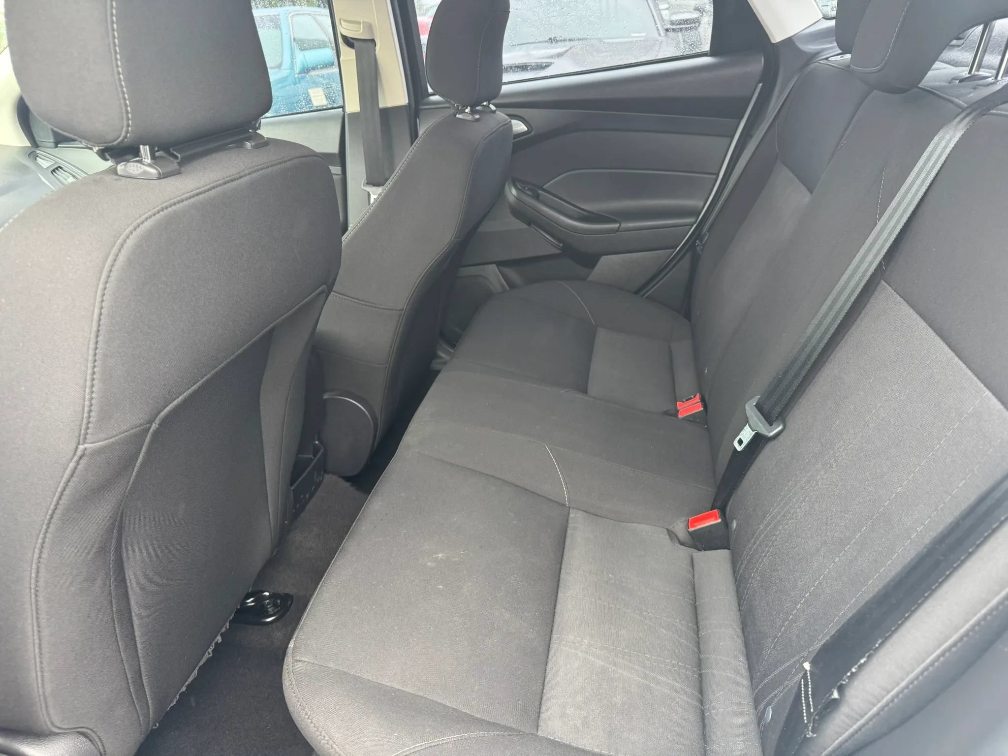 Used 2018 Ford Focus SE FWD image 21
