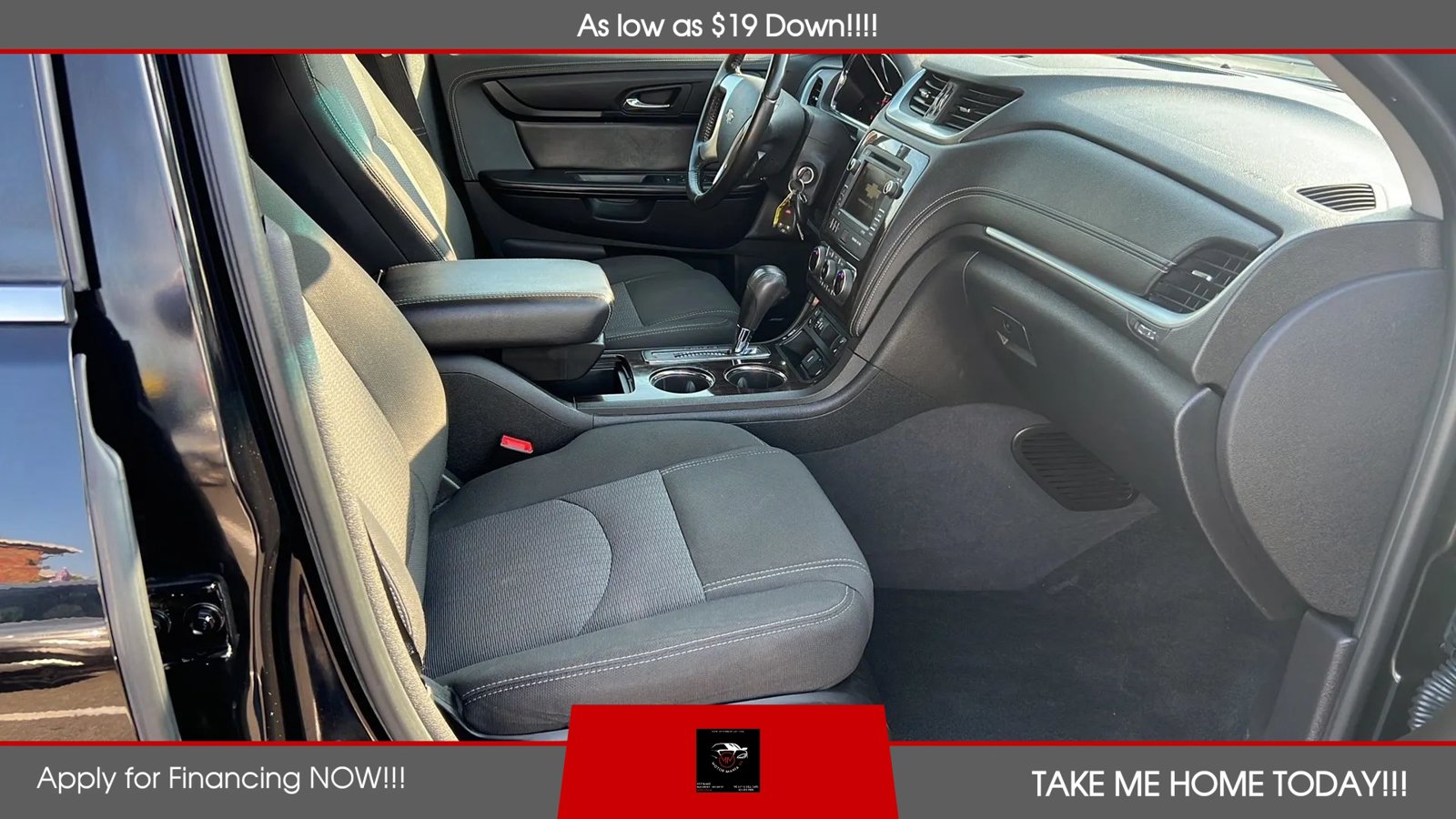 Used 2017 Chevrolet Traverse LT w/ Traveler's Package FWD image 9
