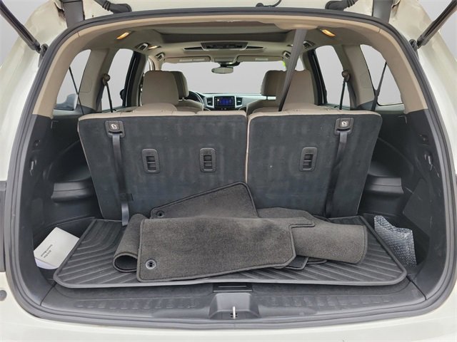 Used 2016 Honda Pilot Elite image 31