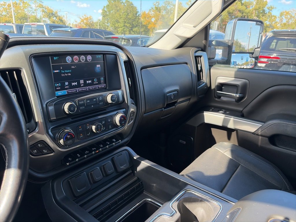 Used 2019 Chevrolet Silverado 3500 LTZ w/ Duramax Plus Package image 28
