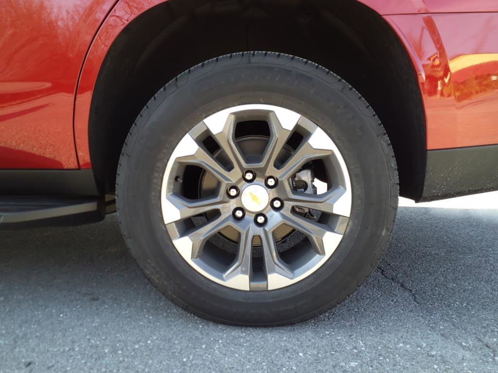 New 2025 Chevrolet Tahoe LS image 4